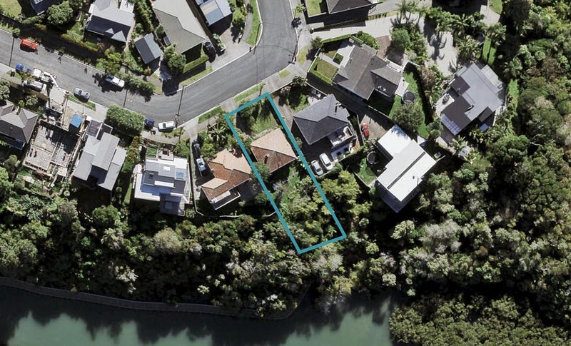 24 Sunny Brae Crescent, Westmere, Auckland - Carousel 1