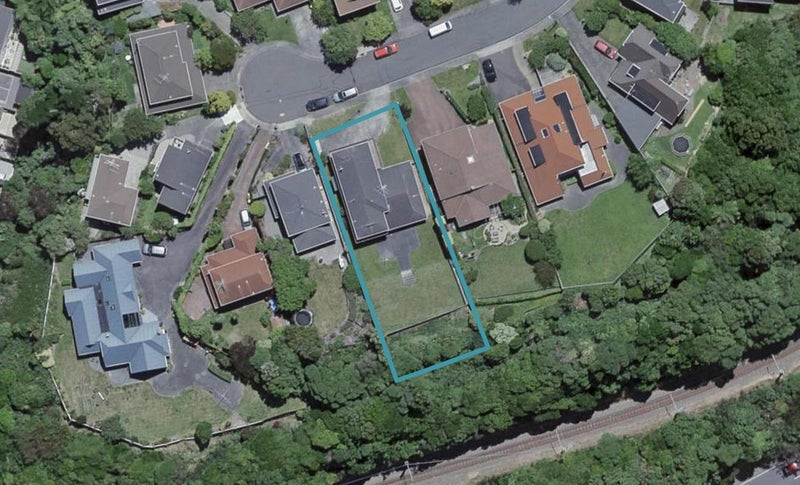 65 Thatcher Crescent, Crofton Downs, Wellington - Carousel 1