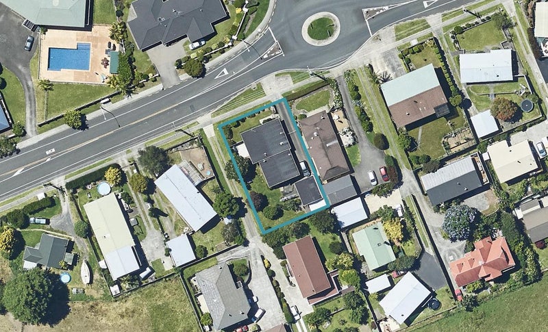 208 Cambridge Road, Bethlehem, Tauranga - Carousel 1