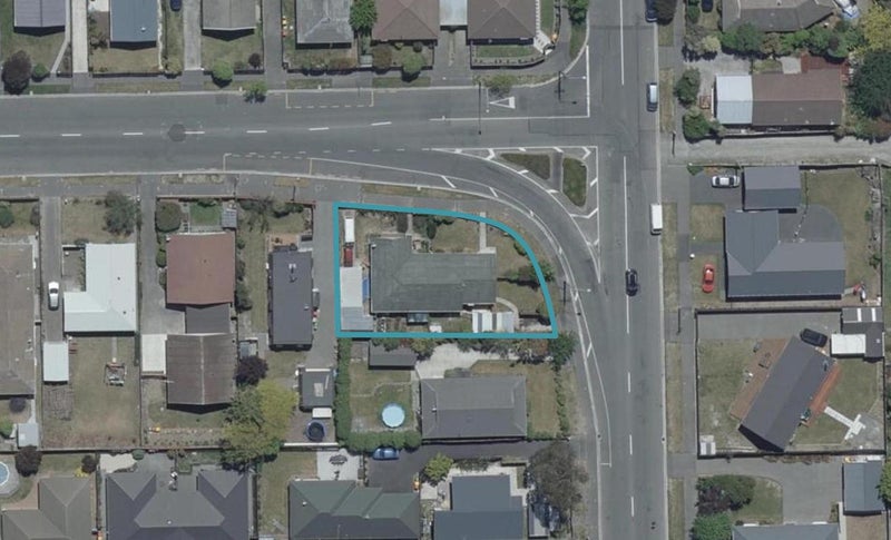 1 Queenspark Drive, Parklands, Christchurch - Carousel 1