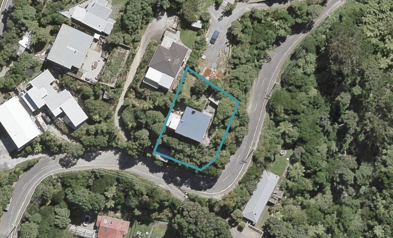 7 Singers Road, Korokoro, Lower Hutt - Carousel 1