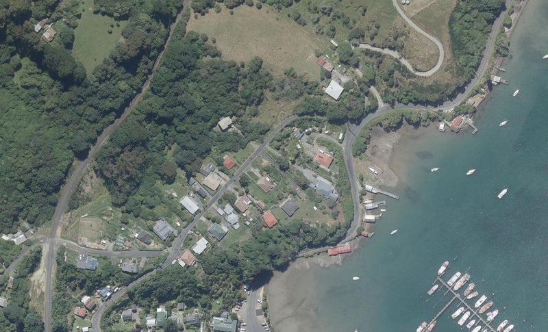 60 Harbour Terrace, Careys Bay, Port Chalmers - Carousel 1