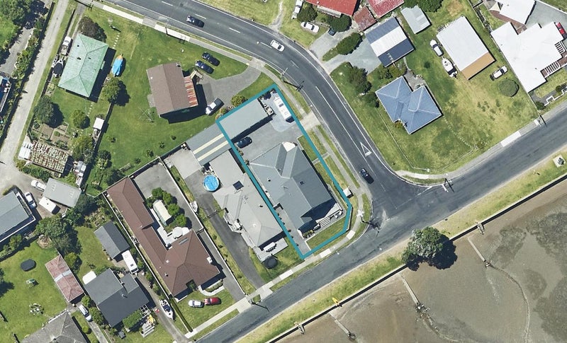 1 Omokoroa Road, Omokoroa, Ōmokoroa - Carousel 1