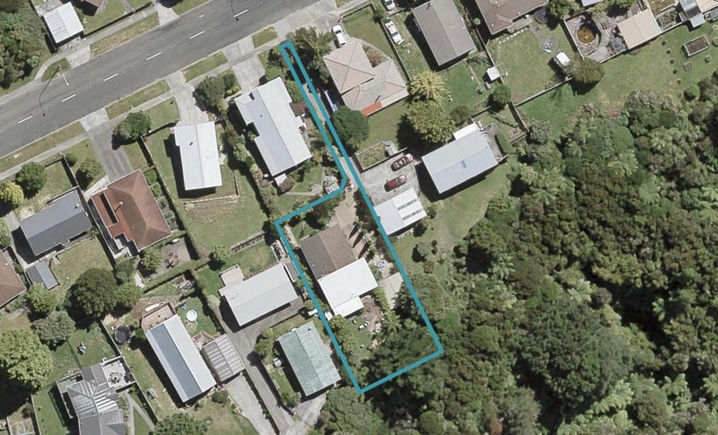 167 Holborn Drive, Stokes Valley, Lower Hutt - Carousel 1