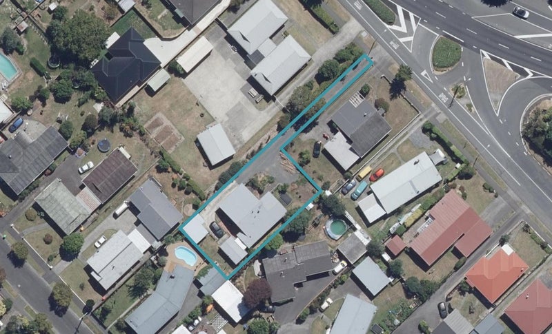 346 Cambridge Road, Hillcrest, Hamilton - Carousel 1