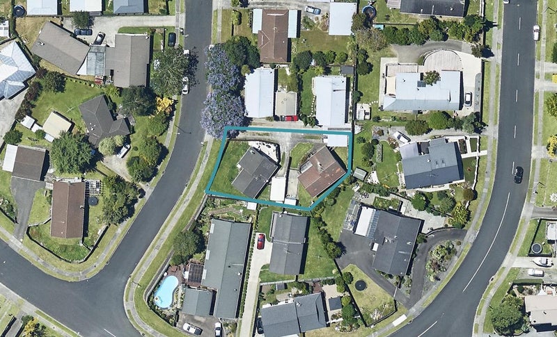 4B Pokapu Place, Bethlehem, Tauranga - Carousel 1