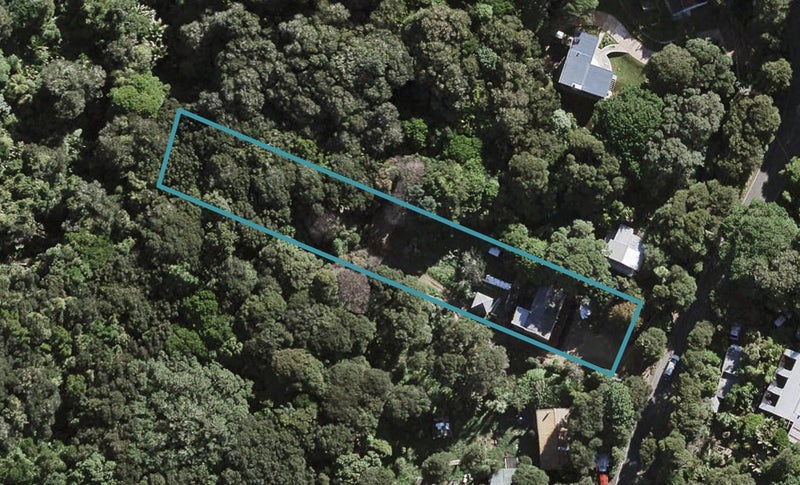 16 O'Brien Road, Omiha, Waiheke Island - Carousel 1