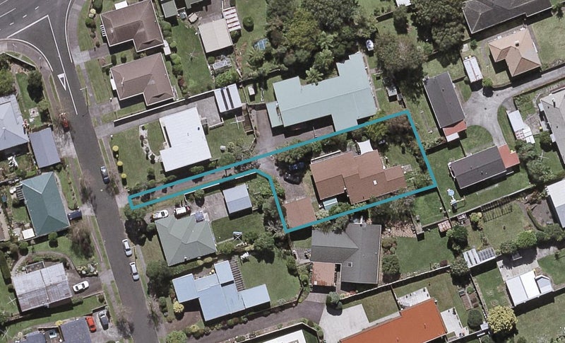3B Julian Place, Westown, New Plymouth - Carousel 1