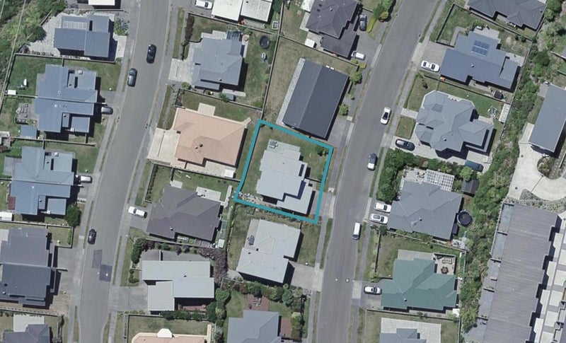12 Ashwood Street, Woodridge, Wellington - Carousel 1
