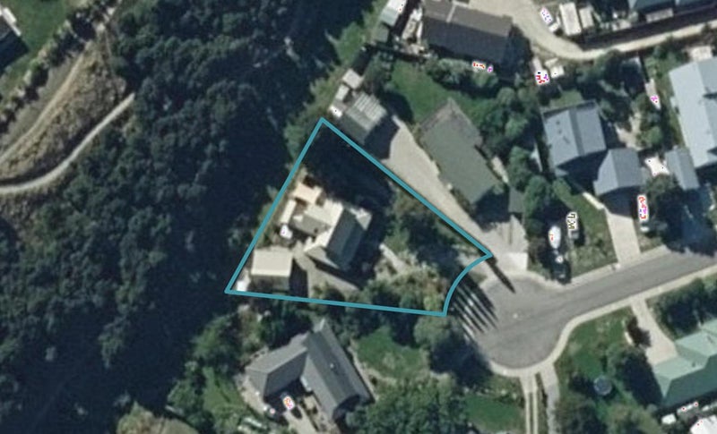 12 Mclellan Place, Albert Town, Wanaka - Carousel 1