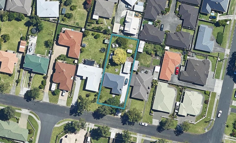 22 Ngahere Street, Otumoetai, Tauranga - Carousel 1