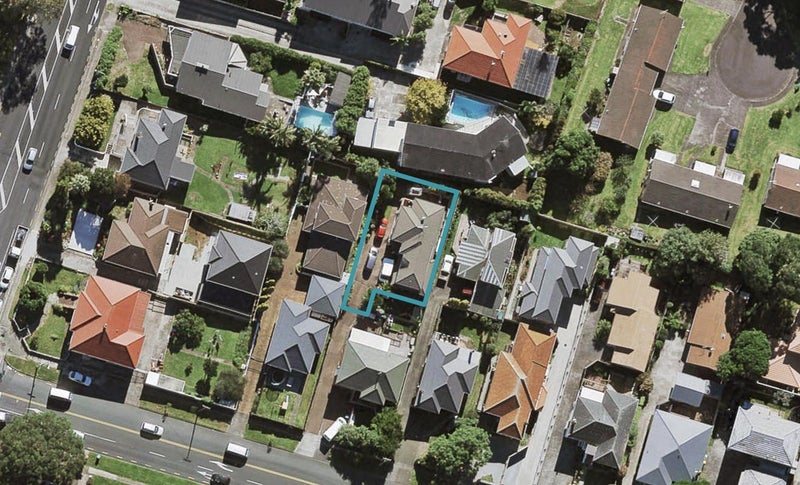4 Herd Road, Hillsborough, Auckland - Carousel 1