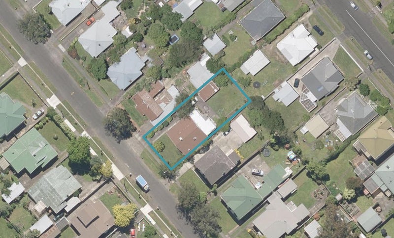 59 Young Street, Whanganui East, Whanganui - Carousel 1