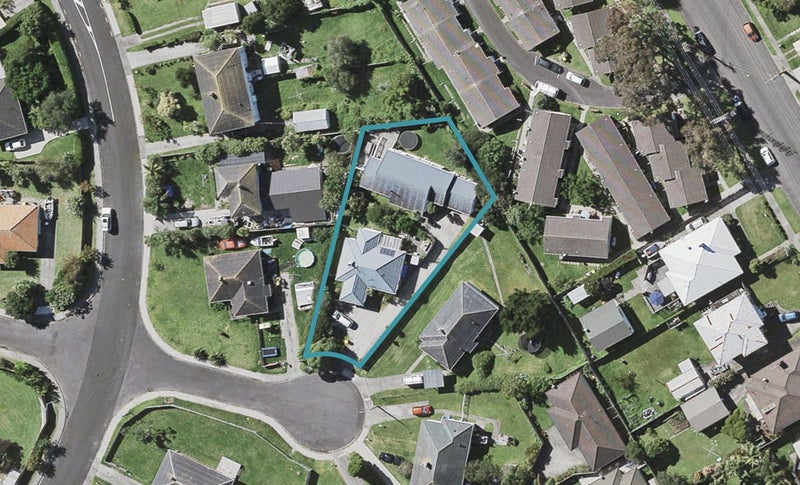 1/1 Diomede Street, Bayswater, Auckland - Carousel 1