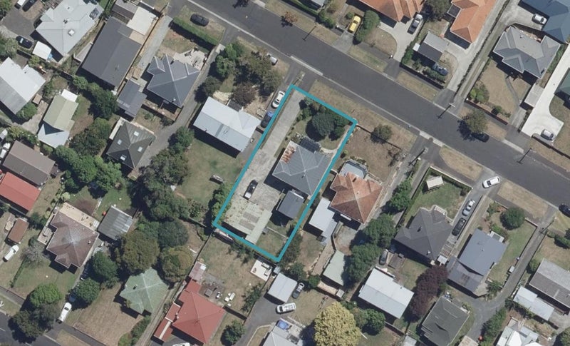 31 Hinau Street, Maeroa, Hamilton - Carousel 1