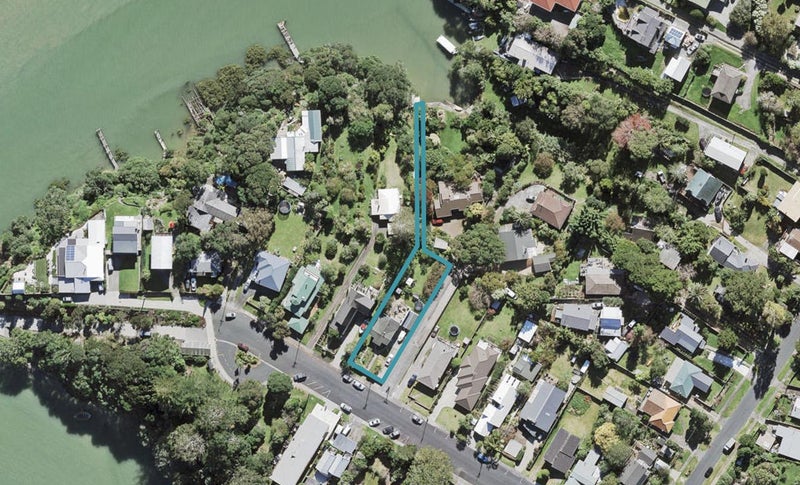 26 Beach Haven Road, Beach Haven, Auckland - Carousel 1