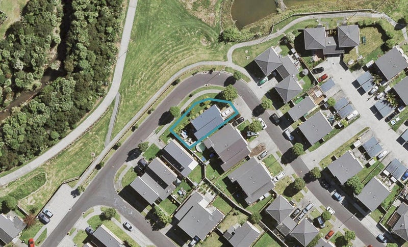 49 Brashier Circle, Sunnyvale, Auckland - Carousel 1