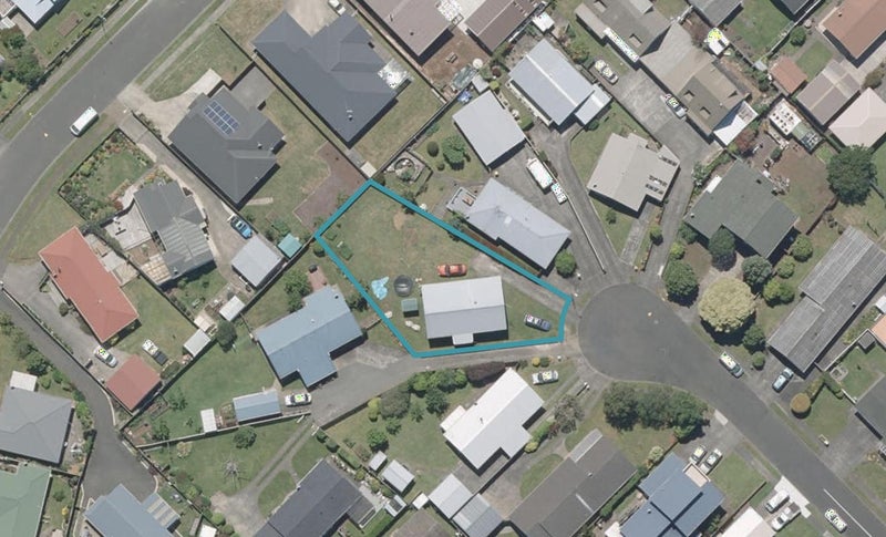 14 Essex Place, Springvale, Whanganui - Carousel 1
