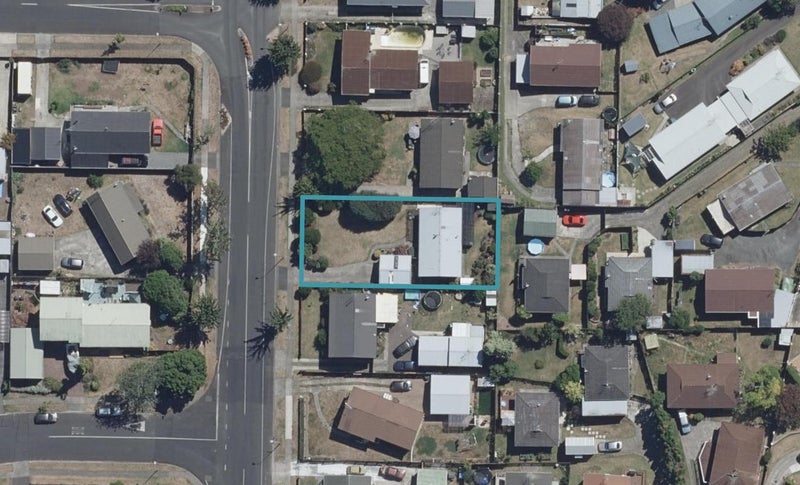 22 Hyde Avenue, Nawton, Hamilton - Carousel 1