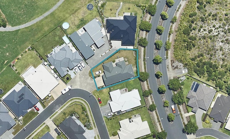 12 North Bay Road, Pyes Pa, Tauranga - Carousel 1