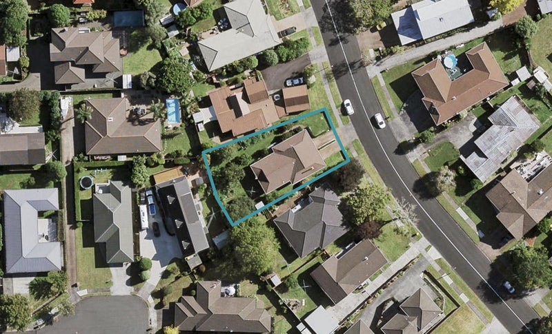 36 Rushgreen Avenue, Pahurehure, Papakura - Carousel 1