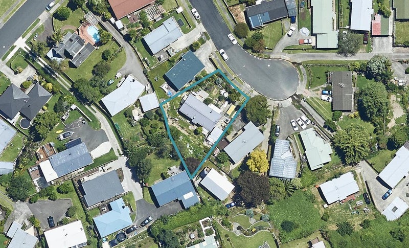 6 Luke Street, Brookfield, Tauranga - Carousel 1