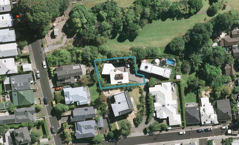 2A Elizabeth Street, Freemans Bay, Auckland - Carousel 1