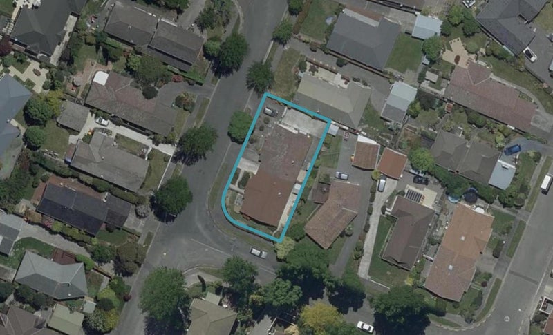 65 Karnak Crescent, Russley, Christchurch - Carousel 1