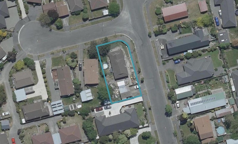 61 Royal Park Drive, Parklands, Christchurch - Carousel 1