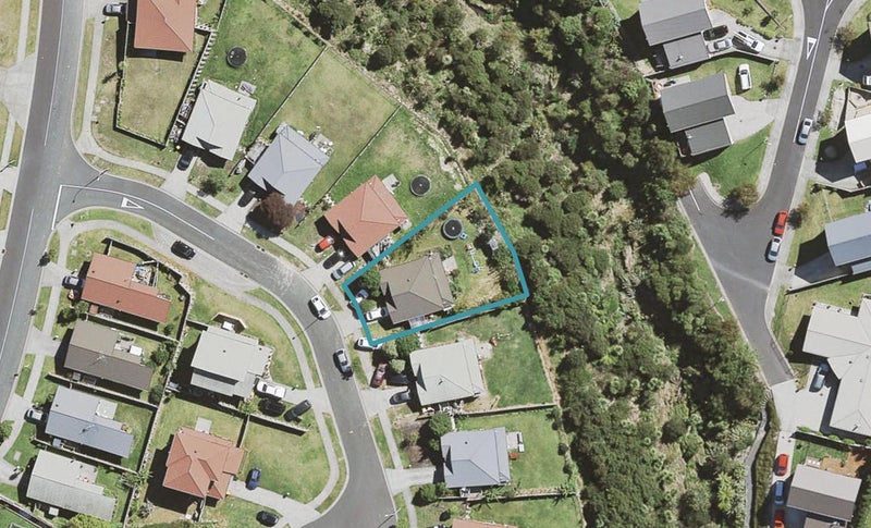 10 Haki Wihongi Place, Glen Eden, Auckland - Carousel 1