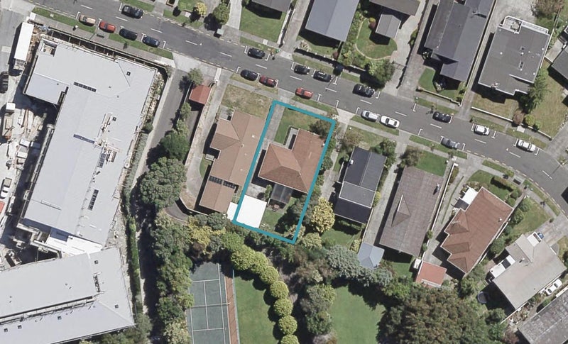 49 Wai-Iti Crescent, Woburn, Lower Hutt - Carousel 1