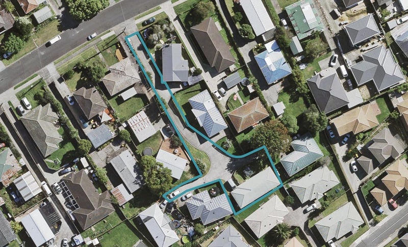 31D Woodside Road, Massey, Auckland - Carousel 1