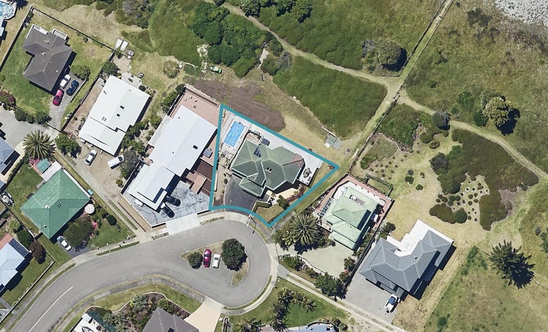 7 Commodores Close, Coastlands, Whakatane - Carousel 1
