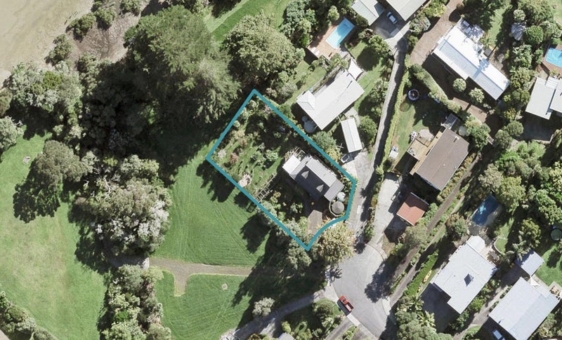 14 Deborah Place, Albany - Carousel 1