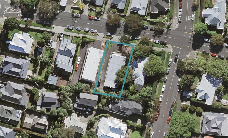 2/16 Bellevue Road, Mount Eden, Auckland - Carousel 1