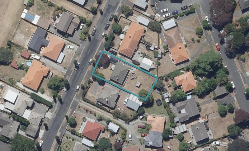 41 Jellicoe Drive, Hamilton East, Hamilton - Carousel 1