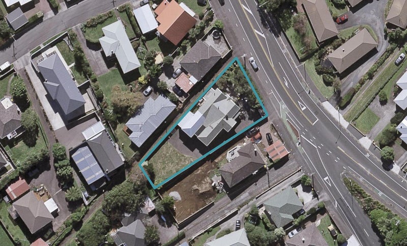 100 Mangorei Road, Merrilands, New Plymouth - Carousel 1