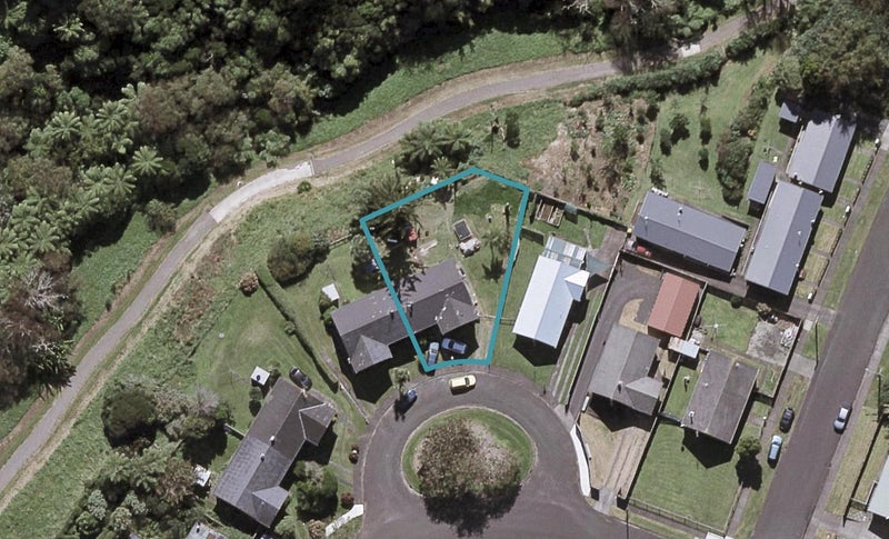 6 Grenville Street, Marfell, New Plymouth - Carousel 1