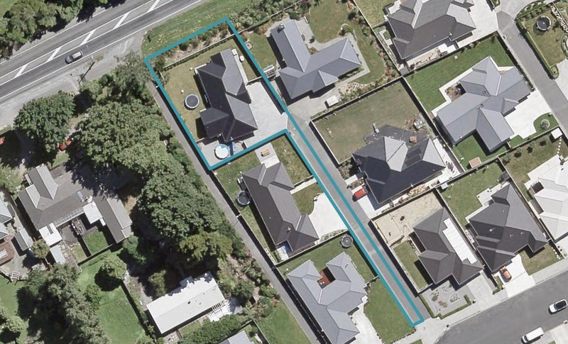16B Sunstone Crescent, Brown Owl, Upper Hutt - Carousel 1