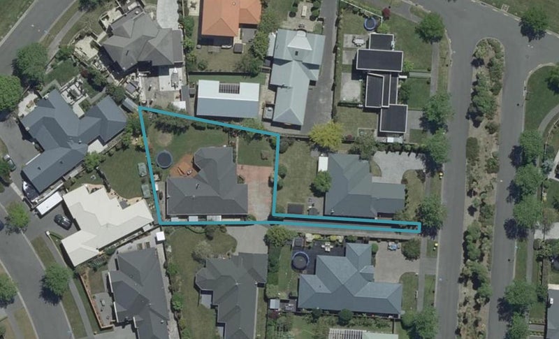 37 Riverwood Boulevard, Redwood, Christchurch - Carousel 1
