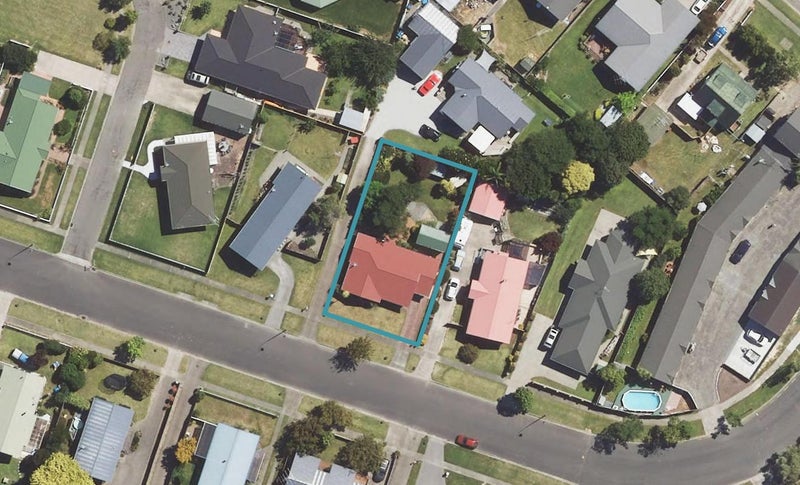 11 Ruru Avenue, Lytton West, Gisborne - Carousel 1