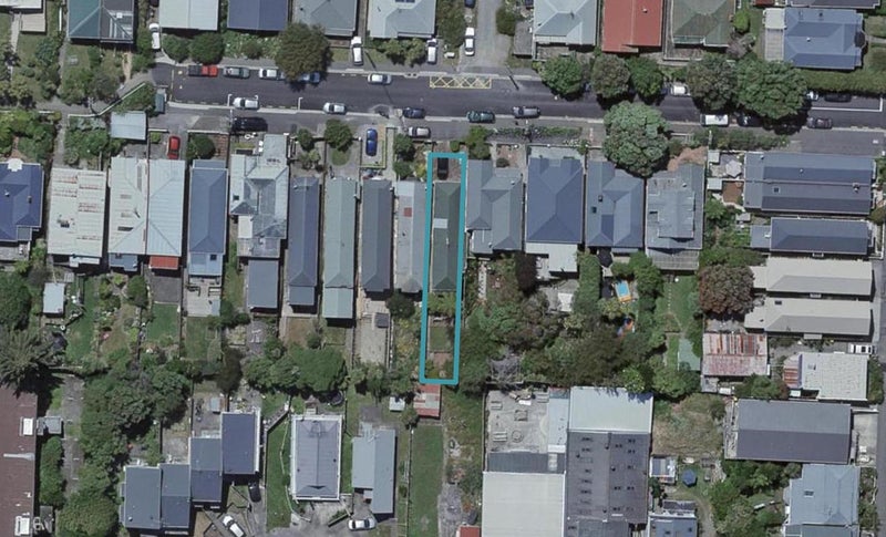 53 Te Wharepouri Street, Berhampore, Wellington - Carousel 1