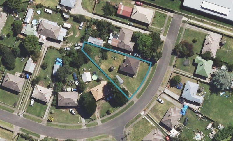 20 Manuka Street, Elgin, Gisborne - Carousel 1