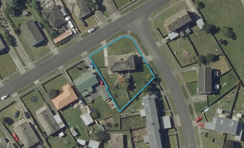 2 Farnham Avenue, Highbury, Palmerston North - Carousel 1