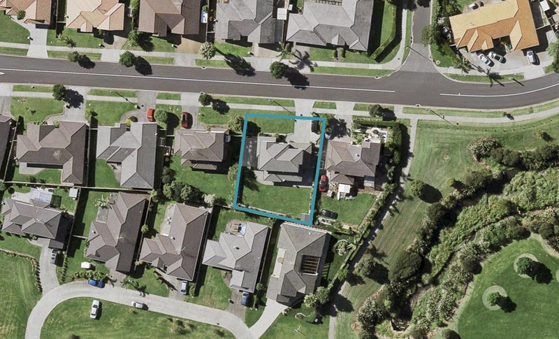 42 Kelvin Hart Drive, East Tamaki, Auckland - Carousel 1