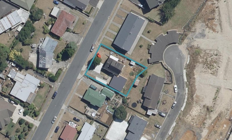 9 Goodwin Terrace, Temple View, Hamilton - Carousel 1