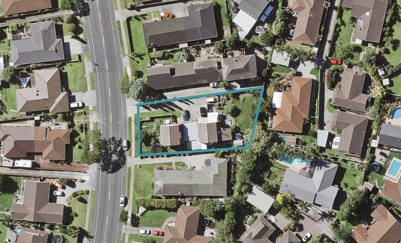 2/166 Prince Regent Drive, Farm Cove, Auckland - Carousel 1