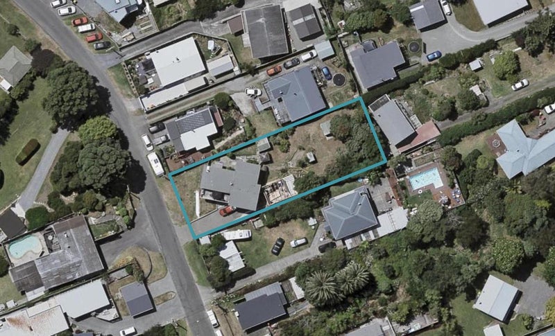 5 Ruru Road, Otaihanga, Paraparaumu - Carousel 1