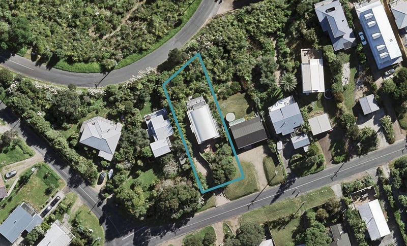 60 Hauraki Road, Oneroa, Waiheke Island - Carousel 1