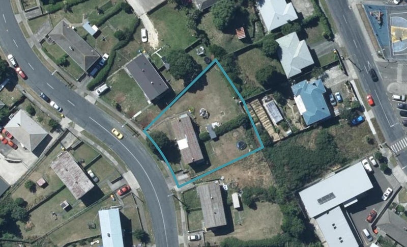17 Bedford Street, Cannons Creek, Porirua - Carousel 1